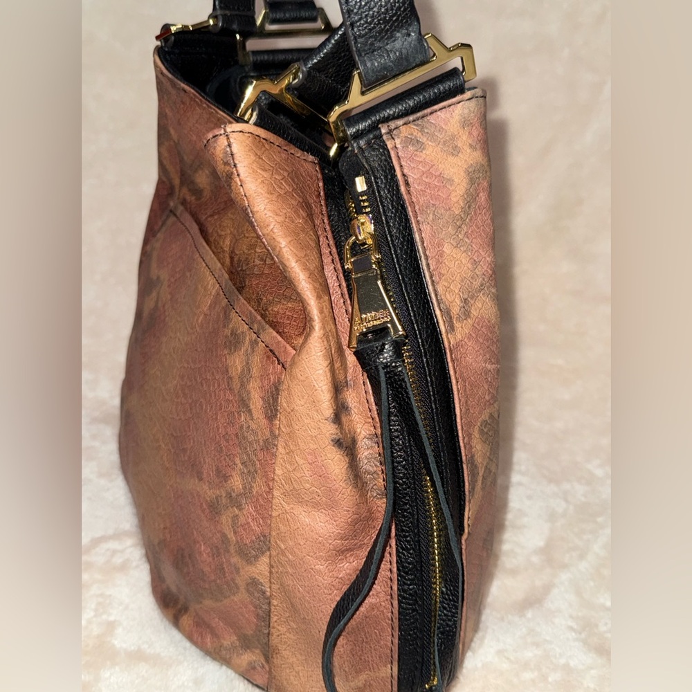 Aimee Kestenberg Leather Shoulder Bag Black Brown Snakeskin Tote Gold Hardware - Picture 7 of 16